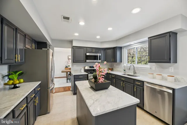 $515,000 | 2701 Whistling Court, Waldorf, MD 20601