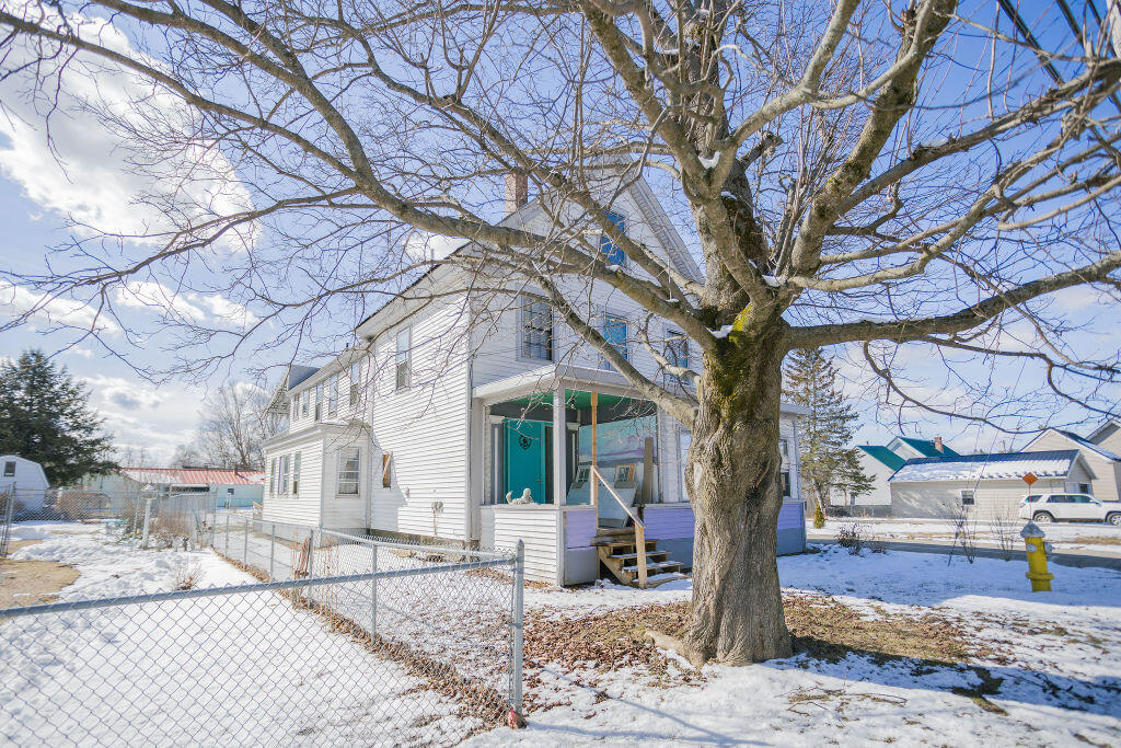 27 Windsor Street Randolph, ME 04346 - Photo 3 of 37 taylor-kaminsky-photo-3