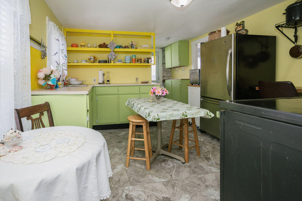 27 Windsor Street Randolph, ME 04346 - Photo 10 of 37 taylor-kaminsky-photo-10