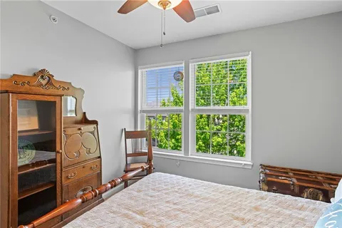 $330,000 | 359 Wealdstone Road, Cranberry Township, PA 16066