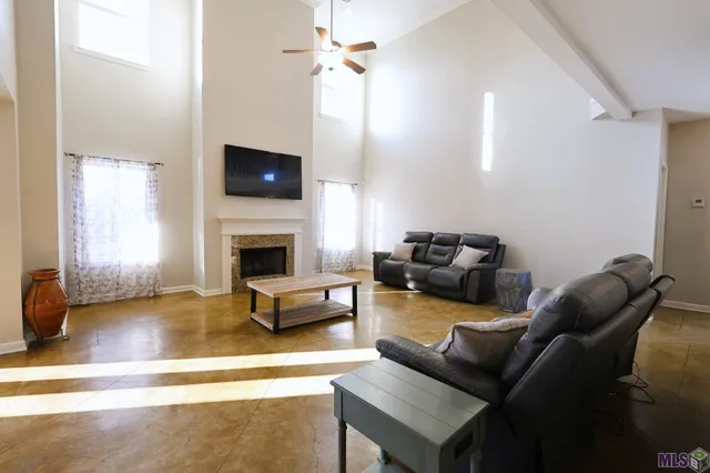 $559,000 | 256 Riverwood Drive, Houma, LA 70360