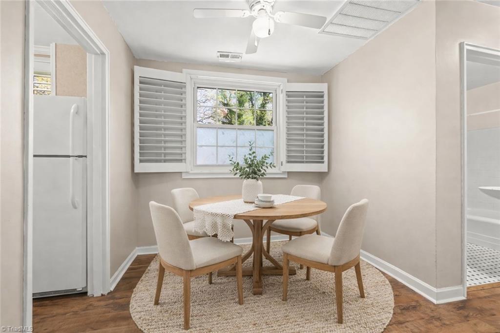 308 West Lexington Avenue High Point, NC 27262 - Photo 8 of 26 Virtually staged dining area