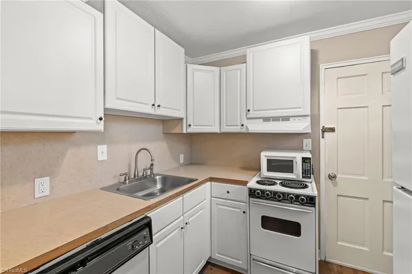 $105,000 | 308 West Lexington Avenue, High Point, NC 27262