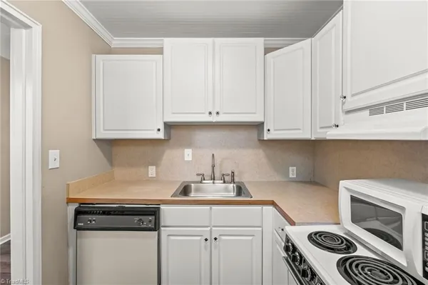 $105,000 | 308 West Lexington Avenue, High Point, NC 27262