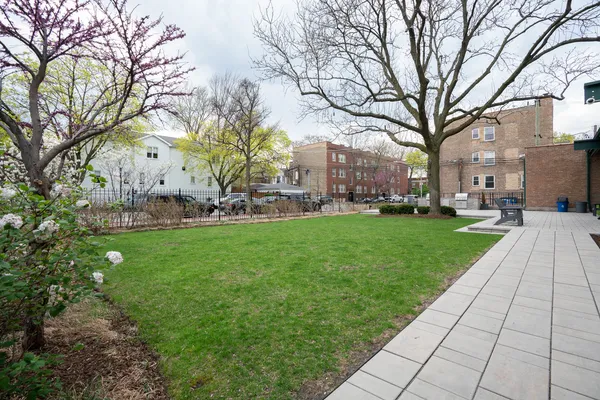 $575,000 | 1800 West Roscoe Street, Unit 316, Chicago, IL 60657
