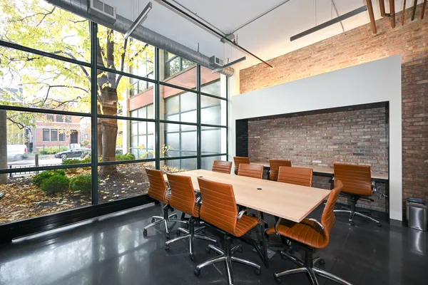 $575,000 | 1800 West Roscoe Street, Unit 316, Chicago, IL 60657