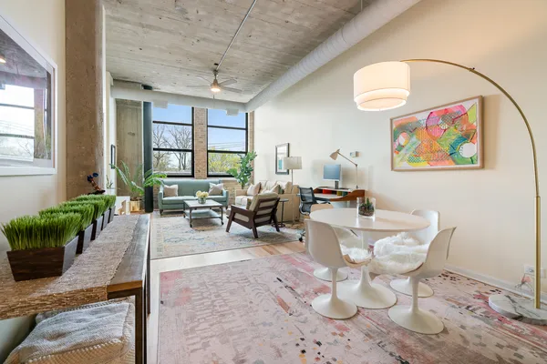 $575,000 | 1800 West Roscoe Street, Unit 316, Chicago, IL 60657