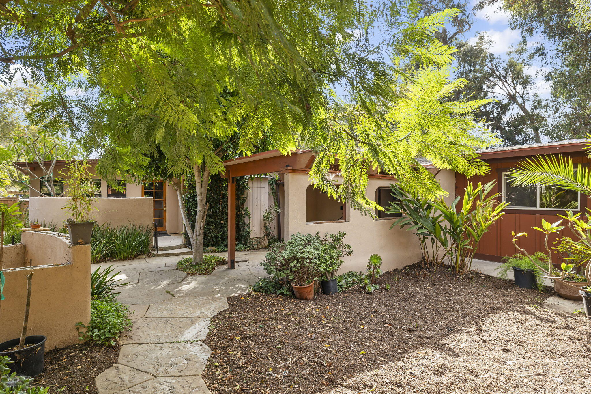 5130 Cathedral Oaks Road Santa Barbara, CA 93111 - Photo 9 of 68 13-web-or-mls-UpmarketMedia-5130Cat-131