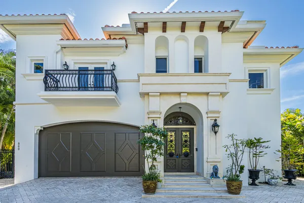 $17,950 | 860 Park Drive East, Boca Raton, FL 33432