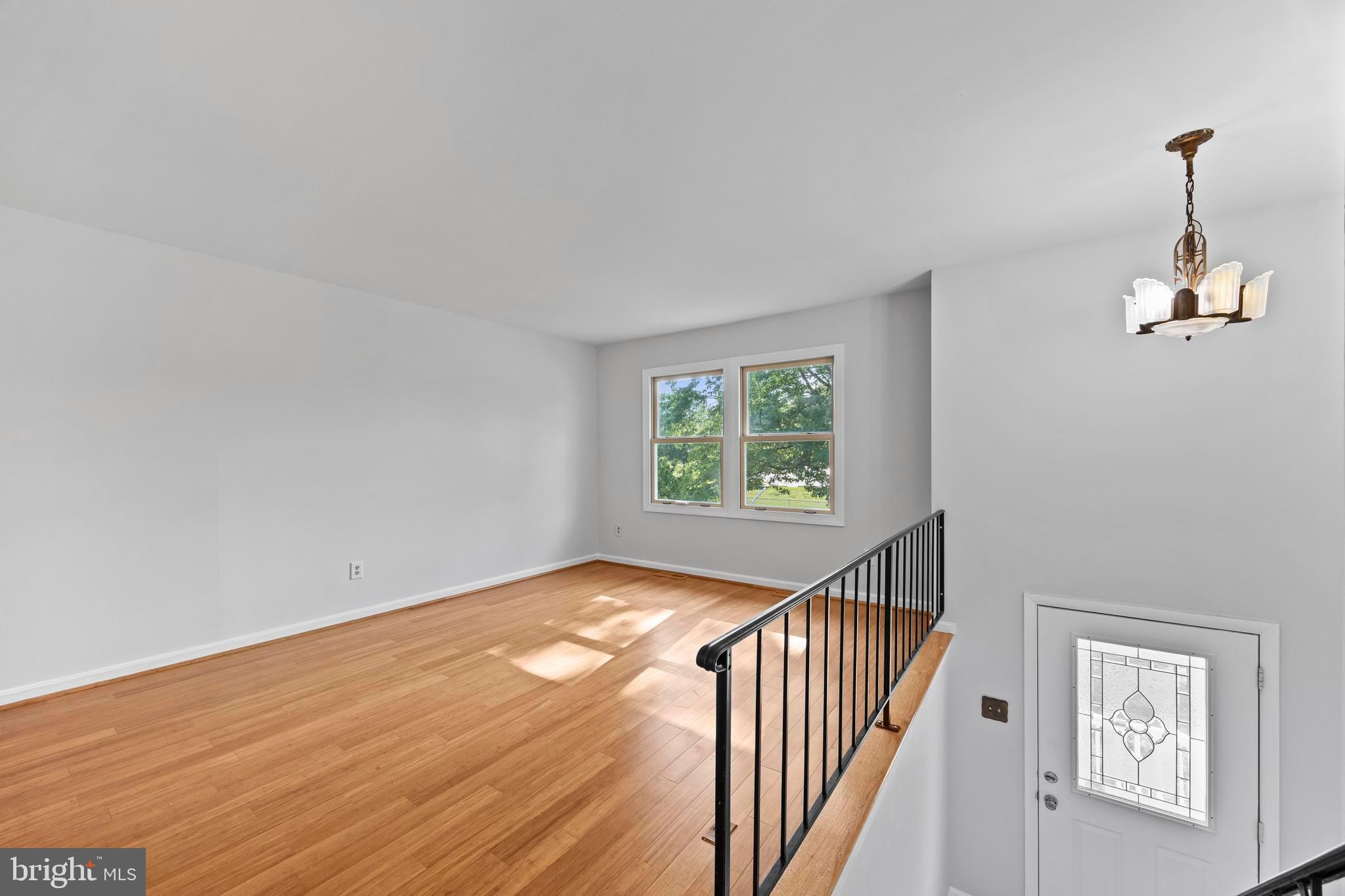 817 Belfast Road Waldorf, MD 20602 - Photo 3 of 50
