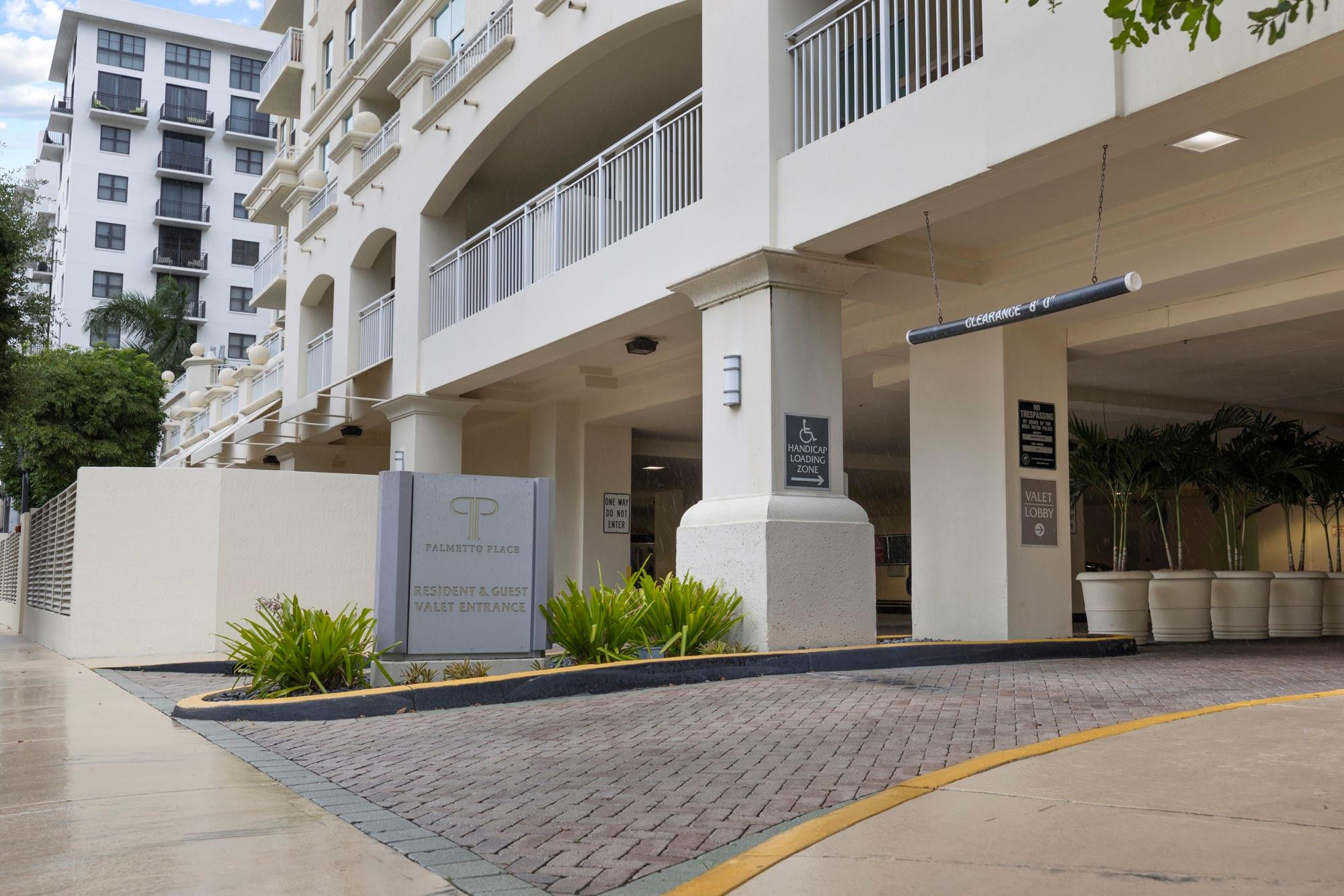 99 Southeast Mizner Boulevard, Unit 403 Boca Raton, FL 33432 - Photo 3 of 28 Photo 3