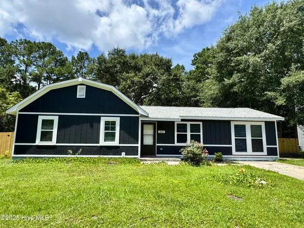 $1,450 | 510 Redwood Place, Jacksonville, NC 28540