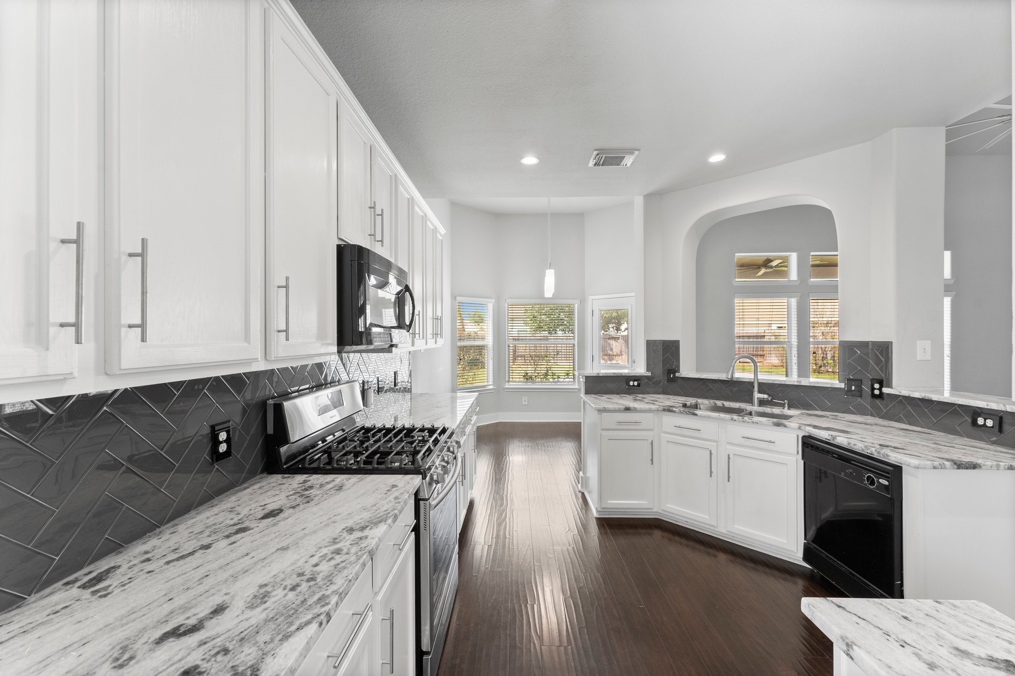 622 Timberstand Lane Spring, TX 77373 - Photo 9 of 48