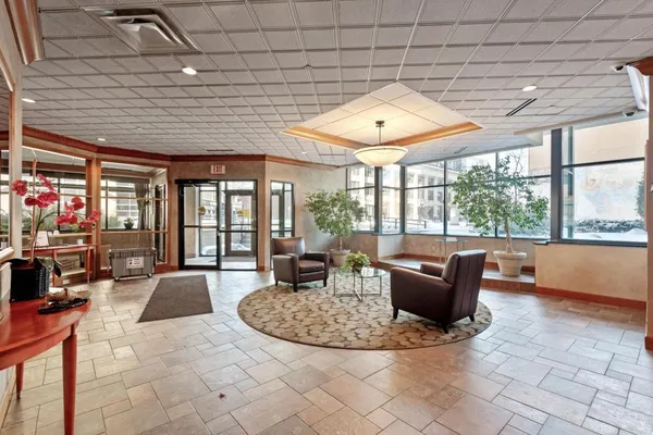 $1,250 | 78 10th Street East, Unit 3203, St. Paul, MN 55101