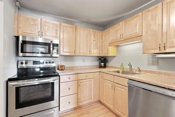 $1,250 | 78 10th Street East, Unit 3203, St. Paul, MN 55101