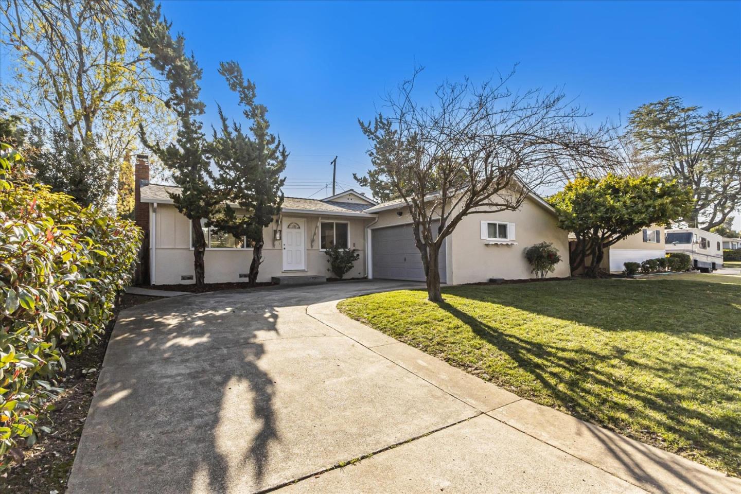 730 Bucknall Road Campbell, CA 95008 - Photo 1 of 1 Gallery Image 1