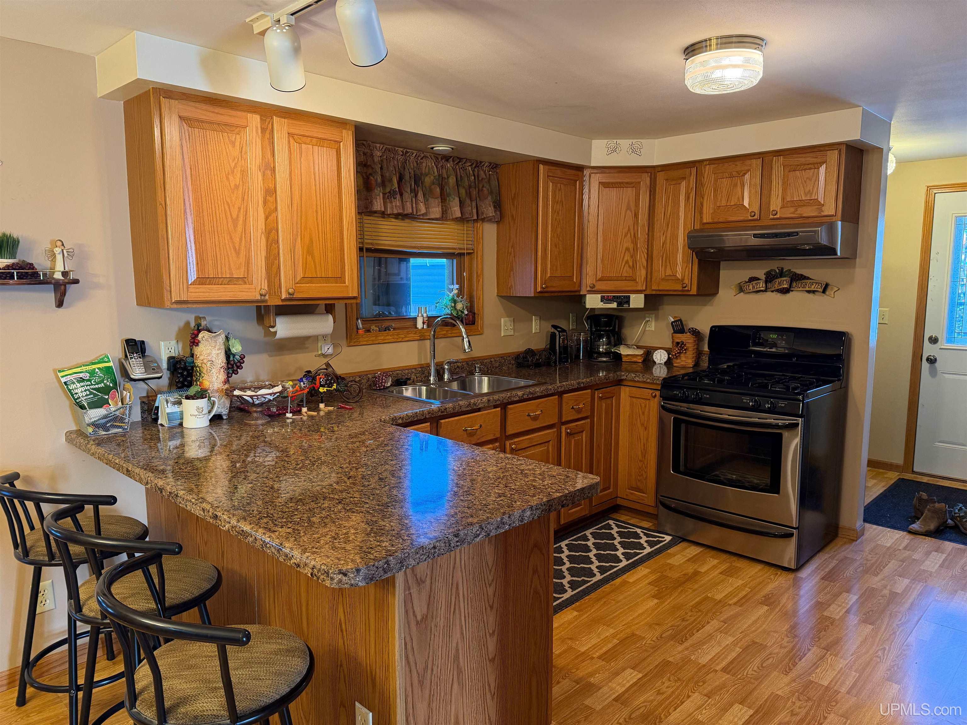 8317 Venture P 2 Gladstone, MI 49837 - Photo 10 of 30