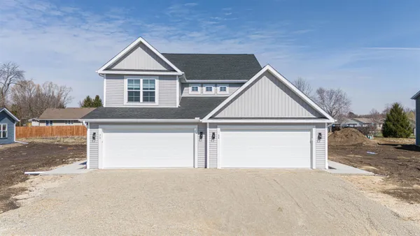 $589,000 | 68-70 East Ash, Milton, WI 53563