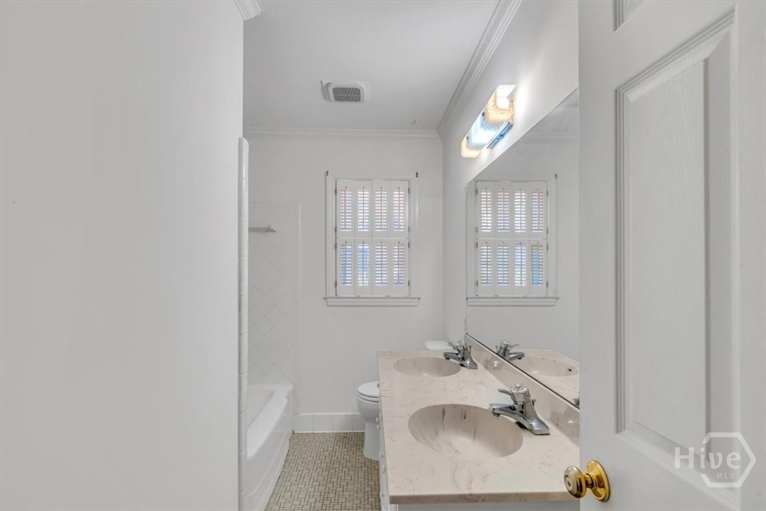 311 Pickwick Road Savannah, GA 31410 - Photo 13 of 65