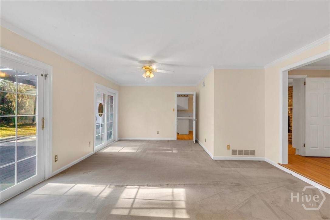 311 Pickwick Road Savannah, GA 31410 - Photo 5 of 65