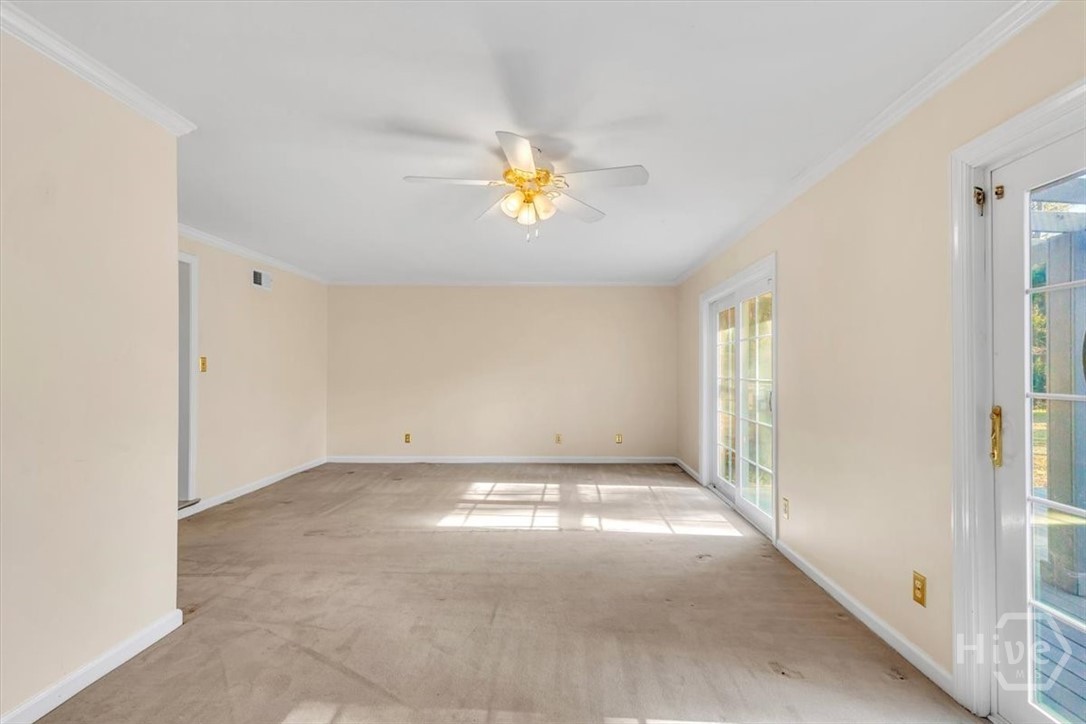 311 Pickwick Road Savannah, GA 31410 - Photo 6 of 65