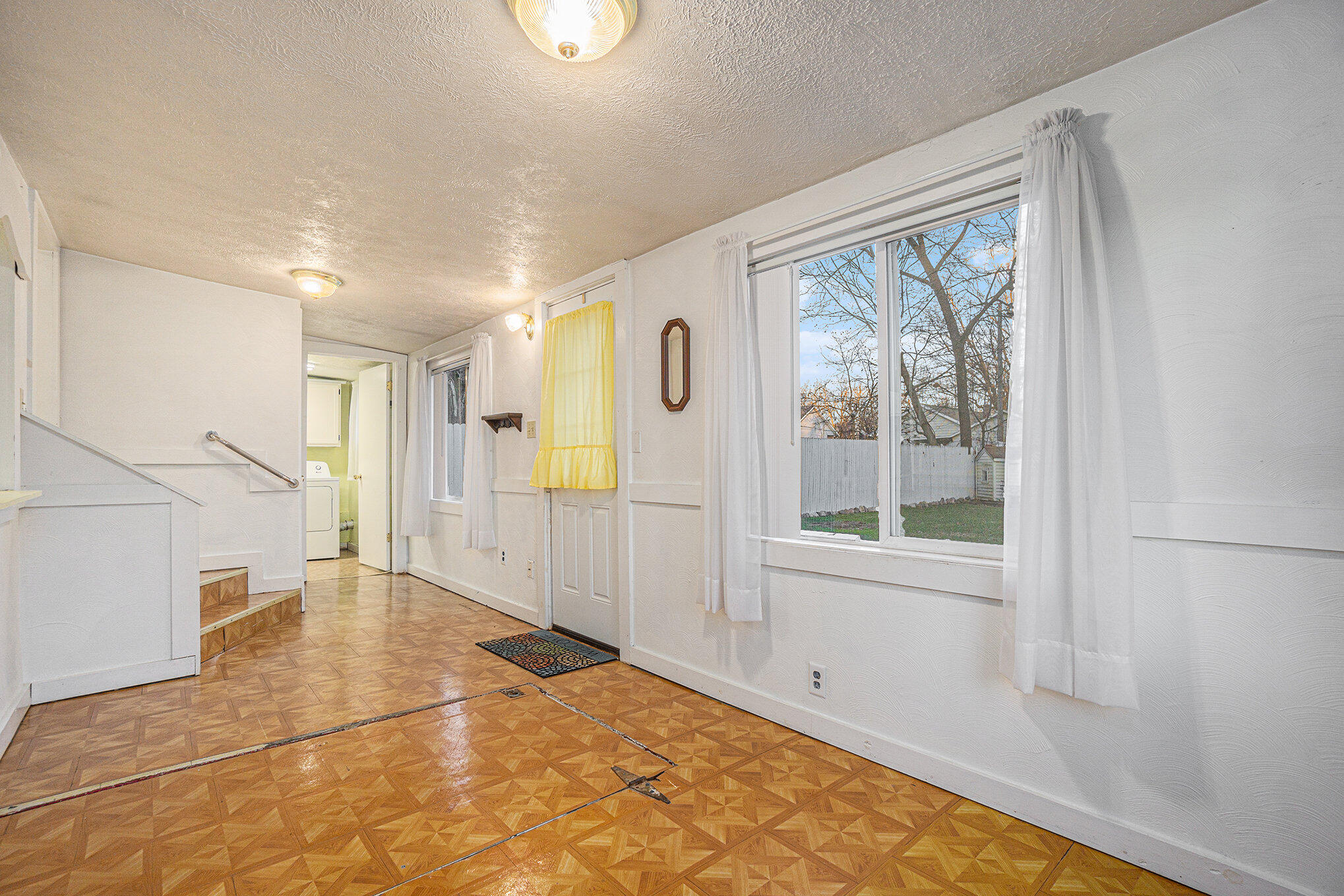 214 South Hooker Avenue Three Rivers, MI 49093 - Photo 3 of 18 006_dsc05754