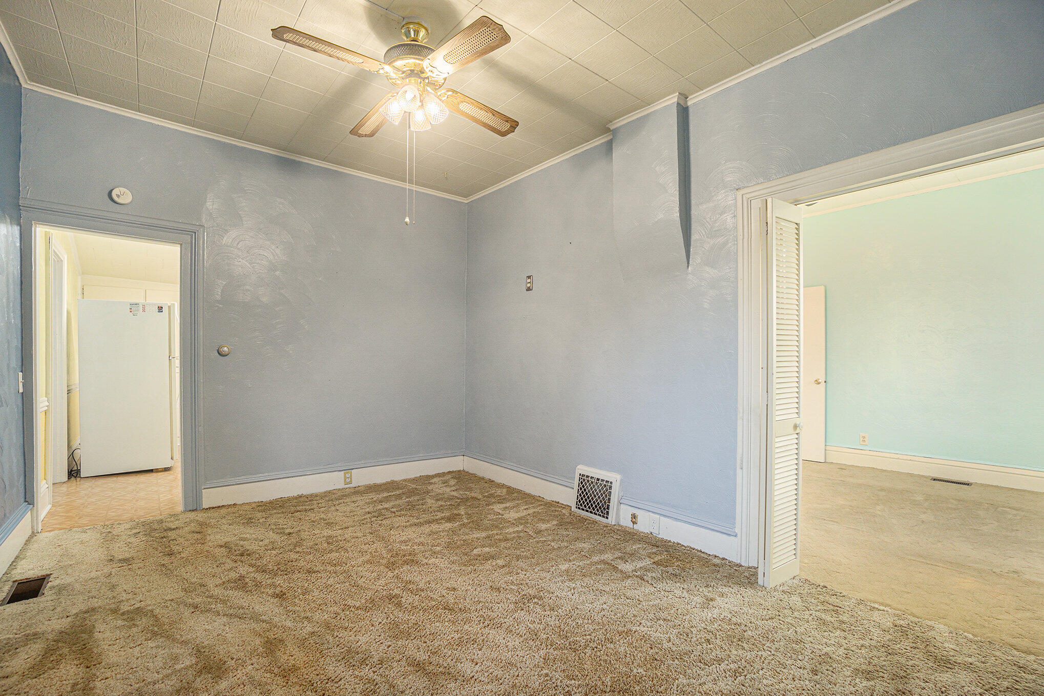 214 South Hooker Avenue Three Rivers, MI 49093 - Photo 6 of 18 009_dsc05697