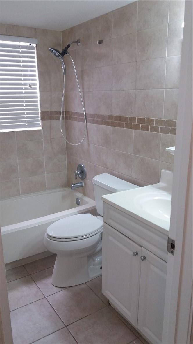 2631 Riverside Drive, Unit 1 Coral Springs, FL 33065 - Photo 18 of 42 Photo 18