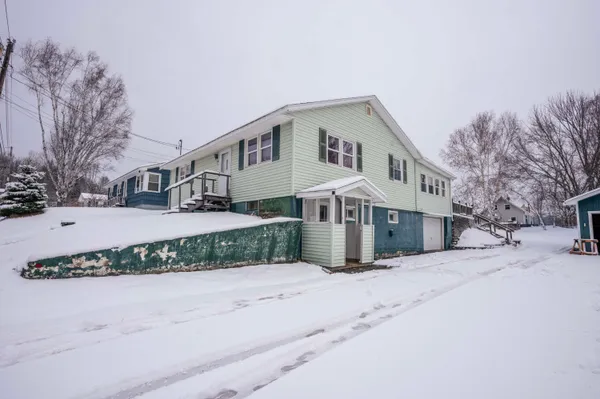 $139,900 | 13 Cone Street, East Millinocket, ME 04430
