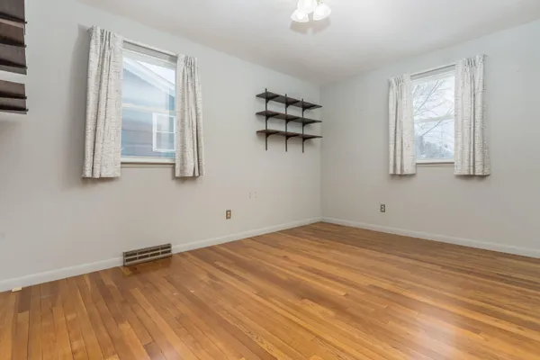 $139,900 | 13 Cone Street, East Millinocket, ME 04430