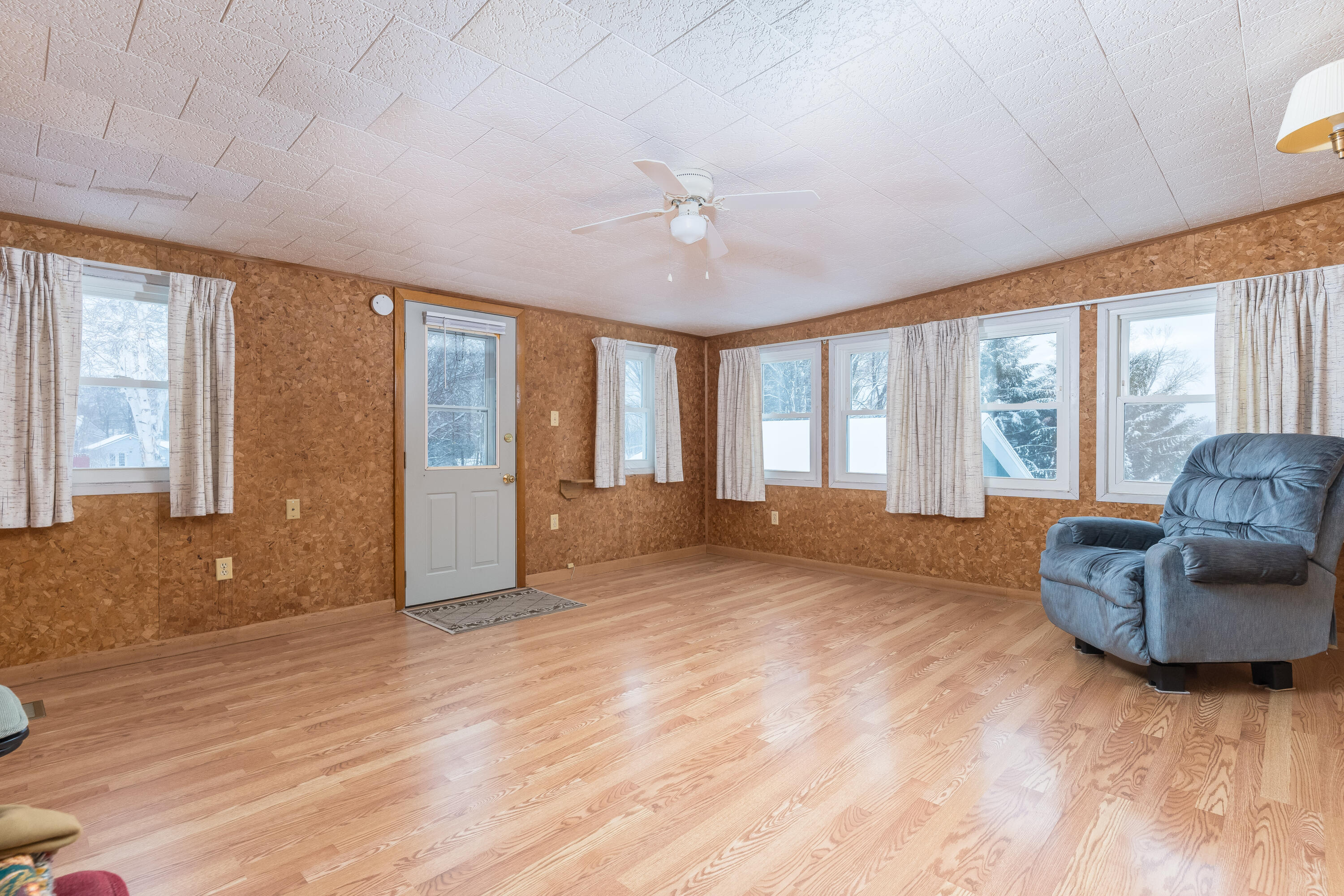 13 Cone Street East Millinocket, ME 04430 - Photo 5 of 25 DSC06856