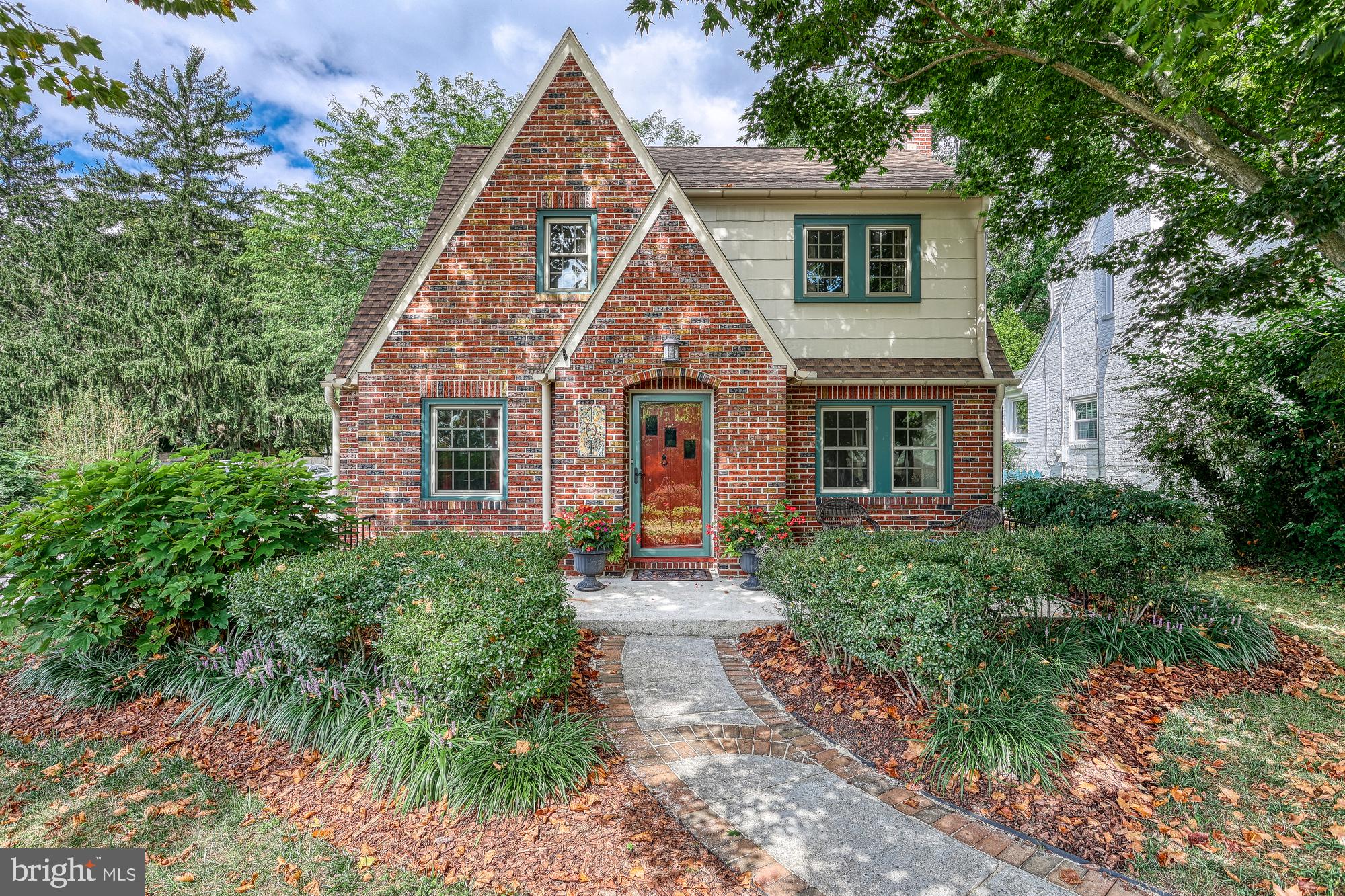 401 Hillcrest Road York, PA 17403 - Photo 1 of 49