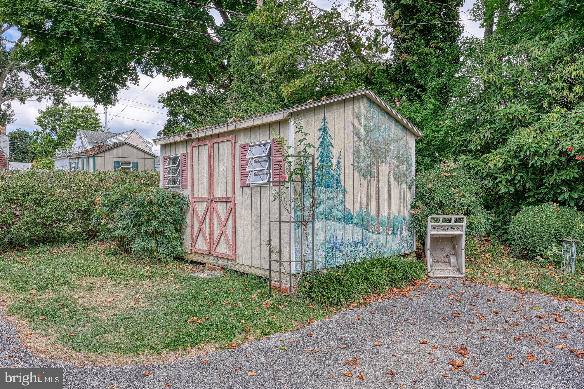 401 Hillcrest Road York, PA 17403 - Photo 19 of 49
