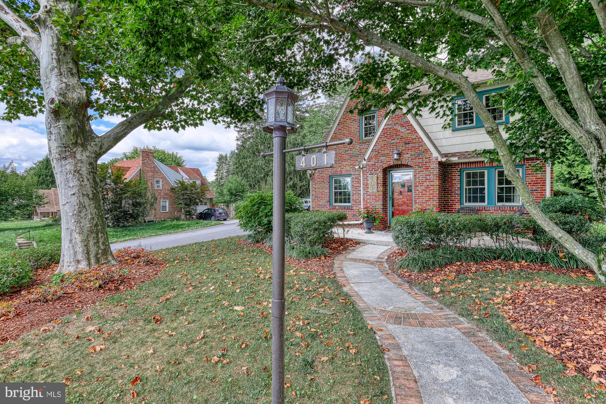 401 Hillcrest Road York, PA 17403 - Photo 2 of 49