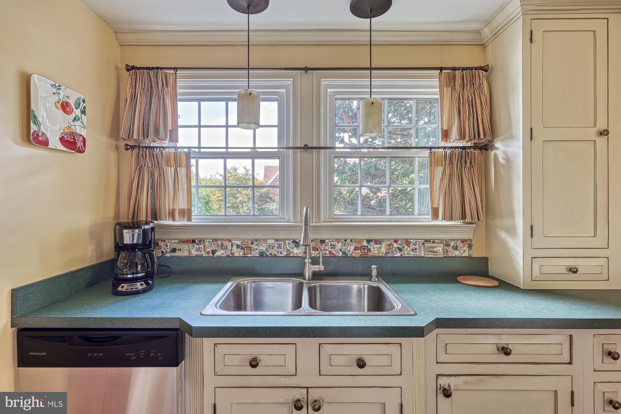 401 Hillcrest Road York, PA 17403 - Photo 35 of 49