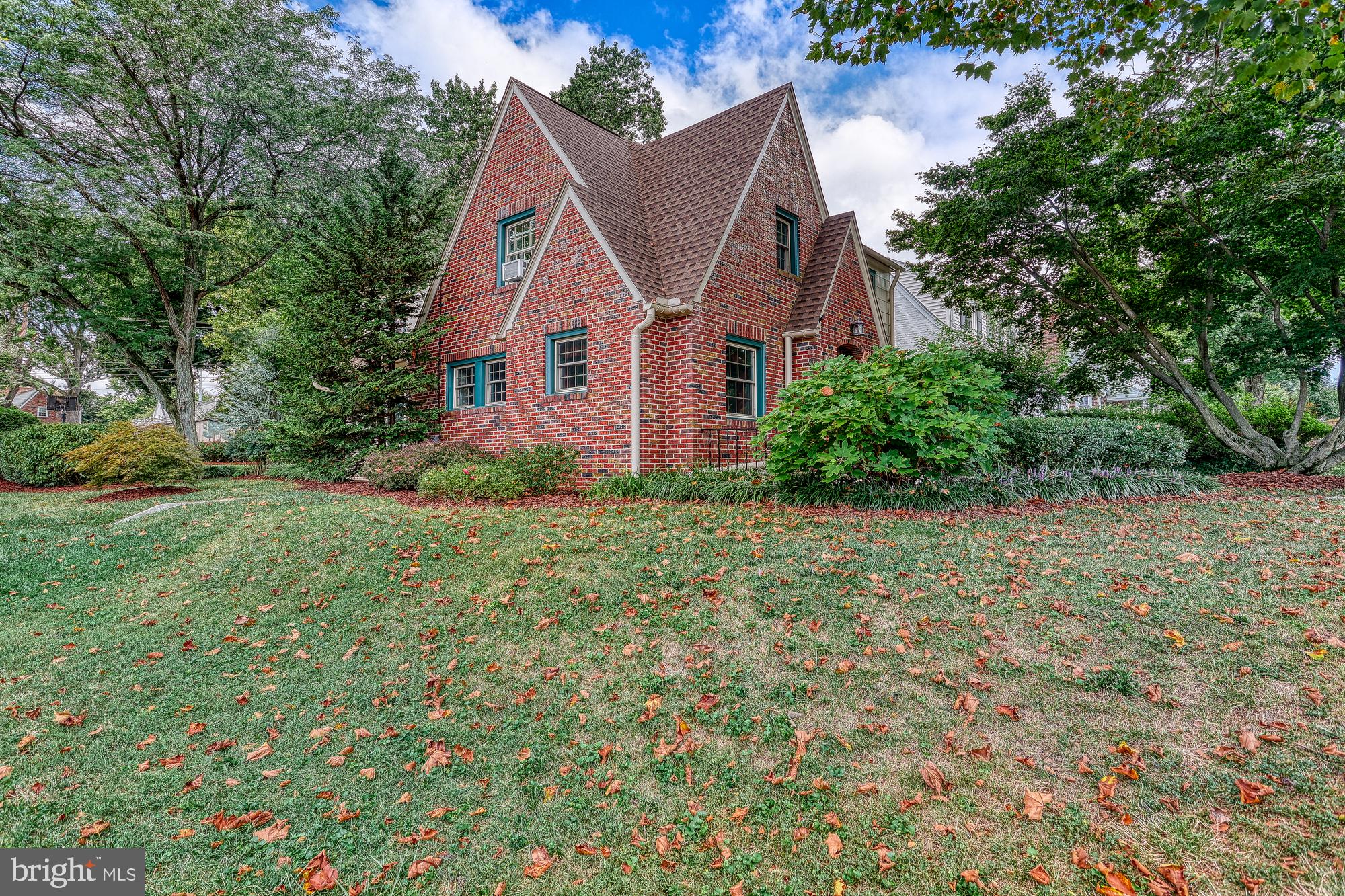401 Hillcrest Road York, PA 17403 - Photo 6 of 49