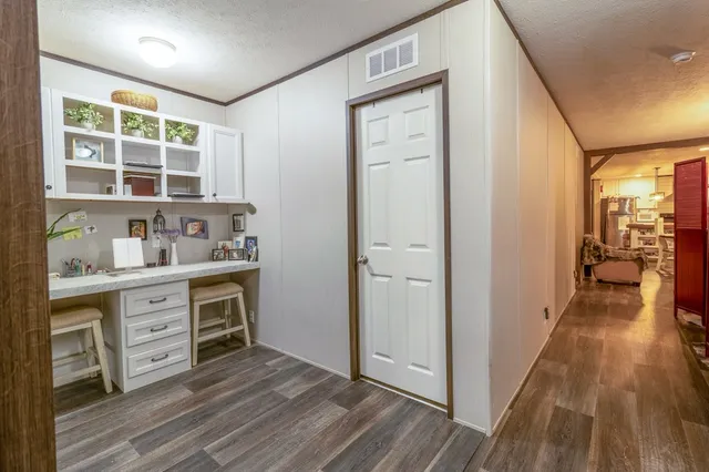 $260,000 | 7715 Walnut Tree Lane, Plantersville, TX 77363