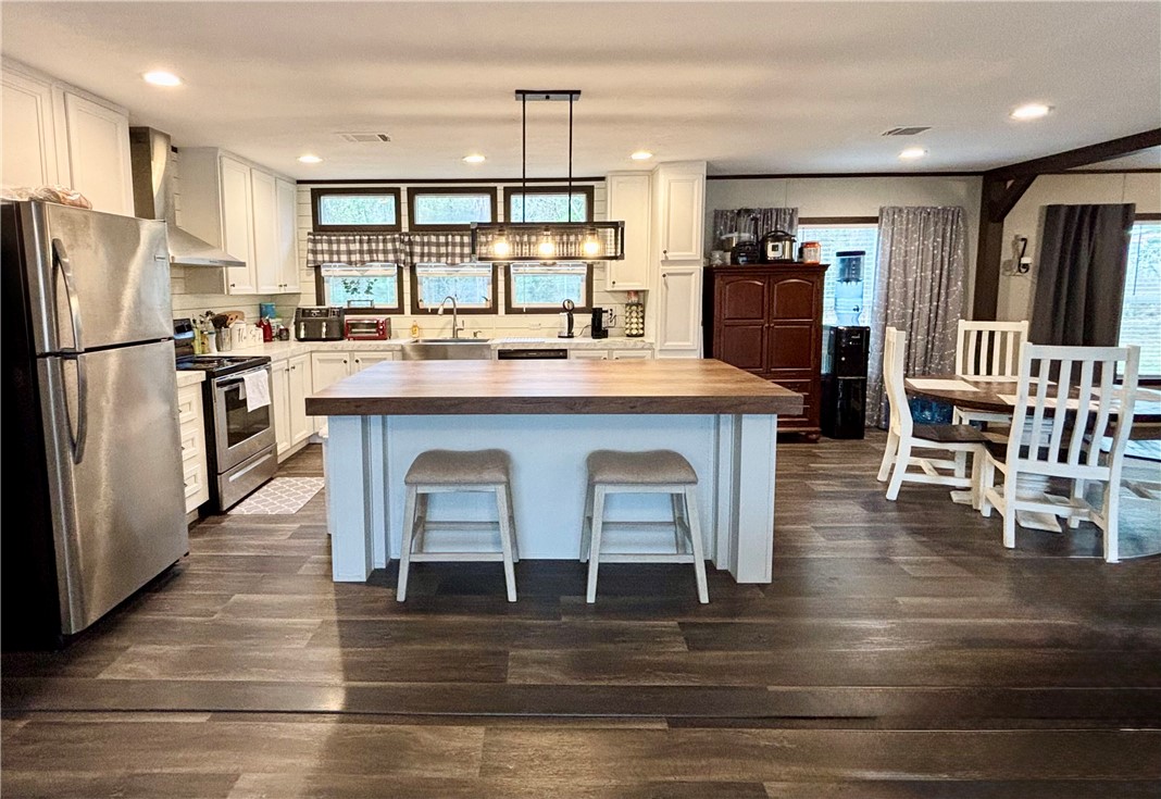 7715 Walnut Tree Lane Plantersville, TX 77363 - Photo 5 of 41