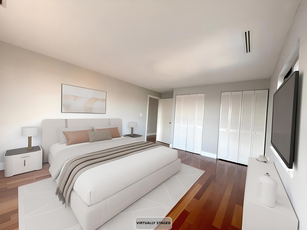 20 Webster Street, Unit 702 Brookline, MA 02446 - Photo 13 of 40