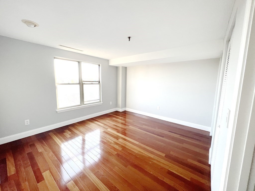 20 Webster Street, Unit 702 Brookline, MA 02446 - Photo 17 of 40