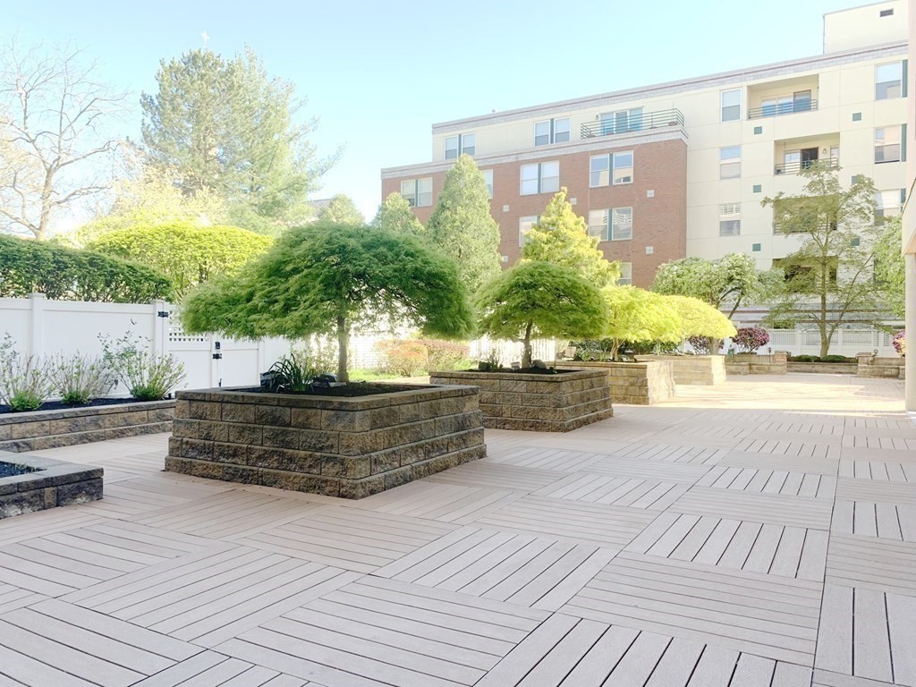 20 Webster Street, Unit 702 Brookline, MA 02446 - Photo 31 of 40