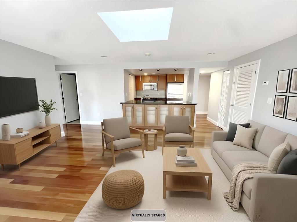 20 Webster Street, Unit 702 Brookline, MA 02446 - Photo 5 of 40