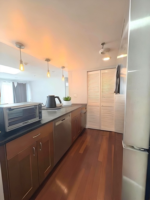 20 Webster Street, Unit 702 Brookline, MA 02446 - Photo 10 of 40