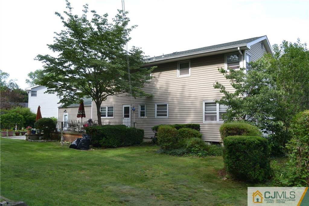 41 Clearview Road East Brunswick, NJ 08816 - Photo 23 of 26 Gallery Image 23