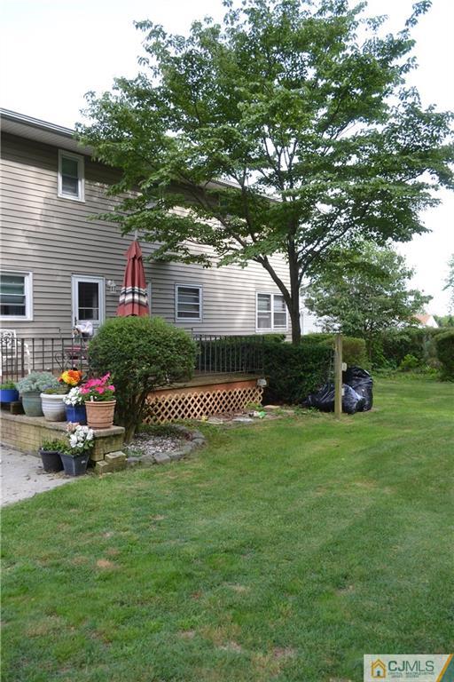 41 Clearview Road East Brunswick, NJ 08816 - Photo 24 of 26 Gallery Image 24