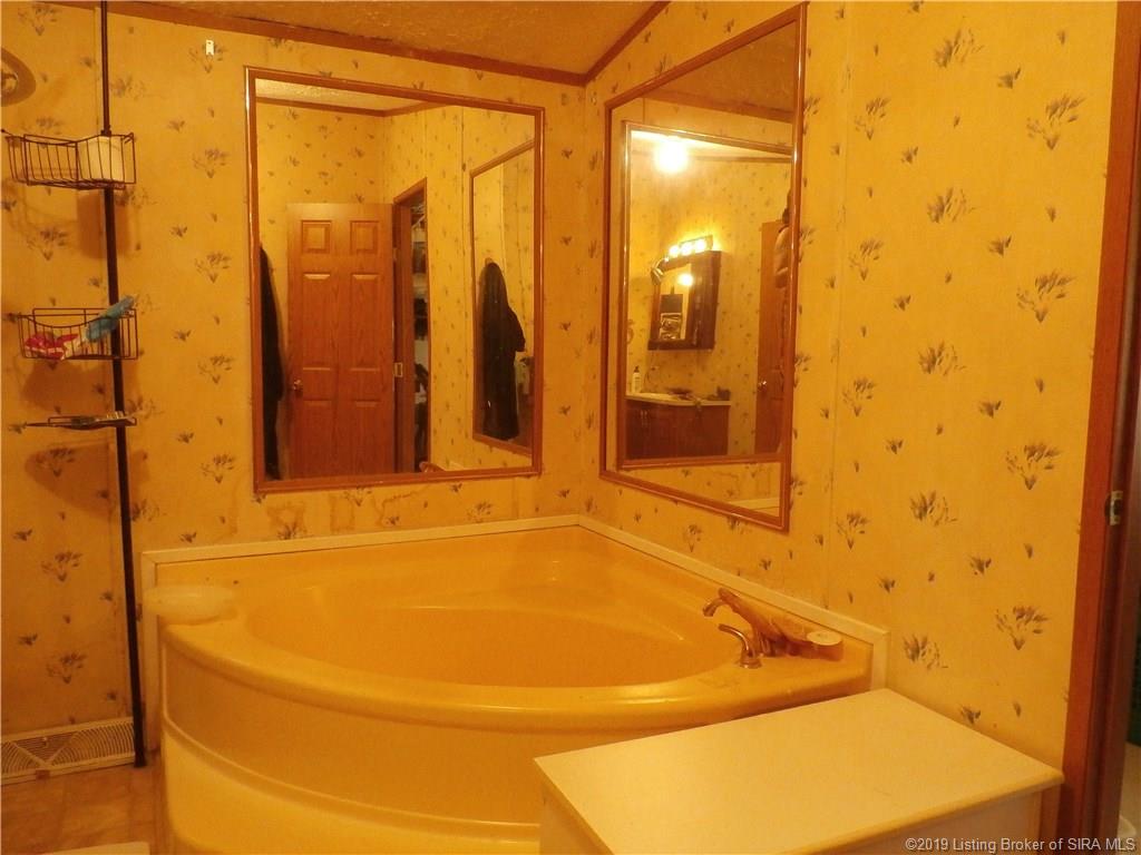 835 Hunter's Trace Road Palmyra, IN 47164 - Photo 10 of 50