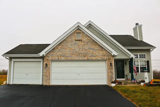 $2,350 | 7589 Stanton Avenue, Rockford, IL 61109