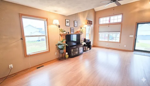 $2,350 | 7589 Stanton Avenue, Rockford, IL 61109