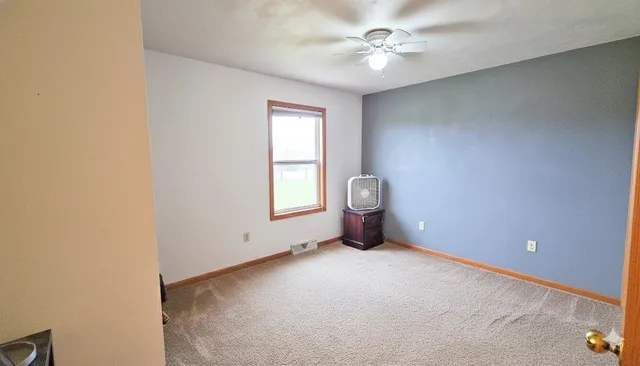 $2,350 | 7589 Stanton Avenue, Rockford, IL 61109