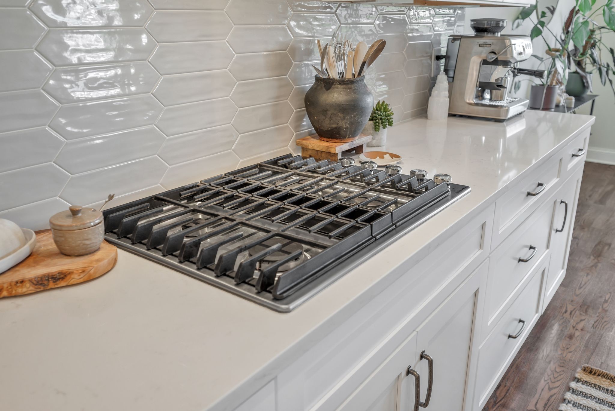 1009 Alpaca Drive Spring Hill, TN 37174 - Photo 21 of 48 a stove top oven sitting inside of a kitchen